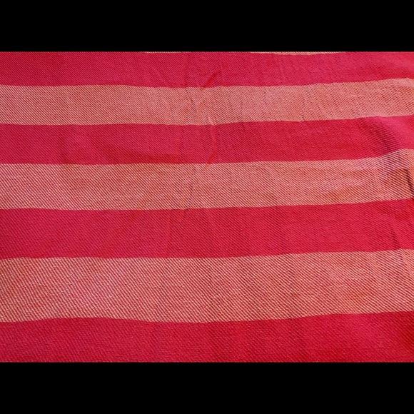 Victoria’s Secret Beach Blanket - Picture 8 of 9